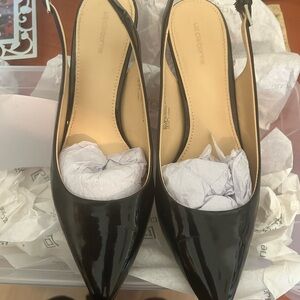 Liz Claiborne Shiny Black Slingback Heels